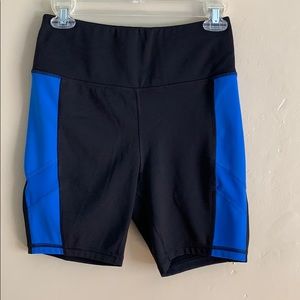 AVIA Shorts Blue & Black Color Blocked Spandex Workout Athletic Active Wear Med
